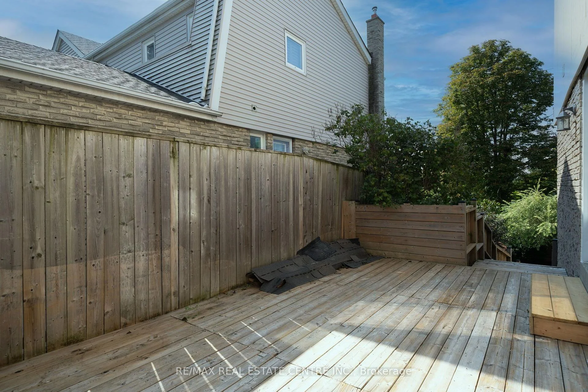 Photo 68 of 44 Madelaine Crescent, Brampton, Central Park — HOMEH