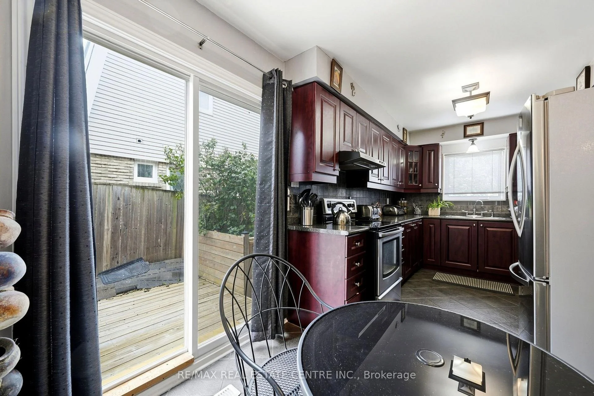 Photo 72 of 44 Madelaine Crescent, Brampton, Central Park — HOMEH