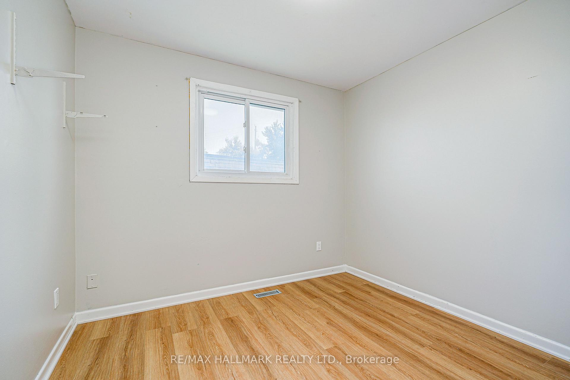 Photo 8 of 27 Keyworth Trail, Scarborough, Agincourt South-Malvern West — HOMEH