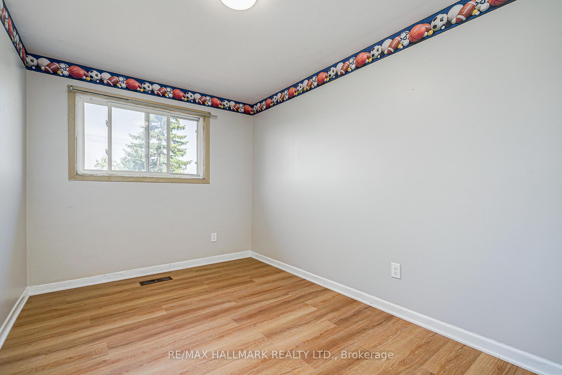 Photo 10 of 27 Keyworth Trail, Scarborough, Agincourt South-Malvern West — HOMEH