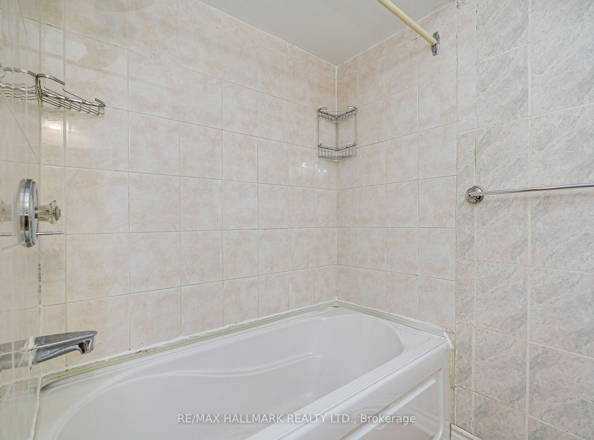 Photo 15 of 27 Keyworth Trail, Scarborough, Agincourt South-Malvern West — HOMEH
