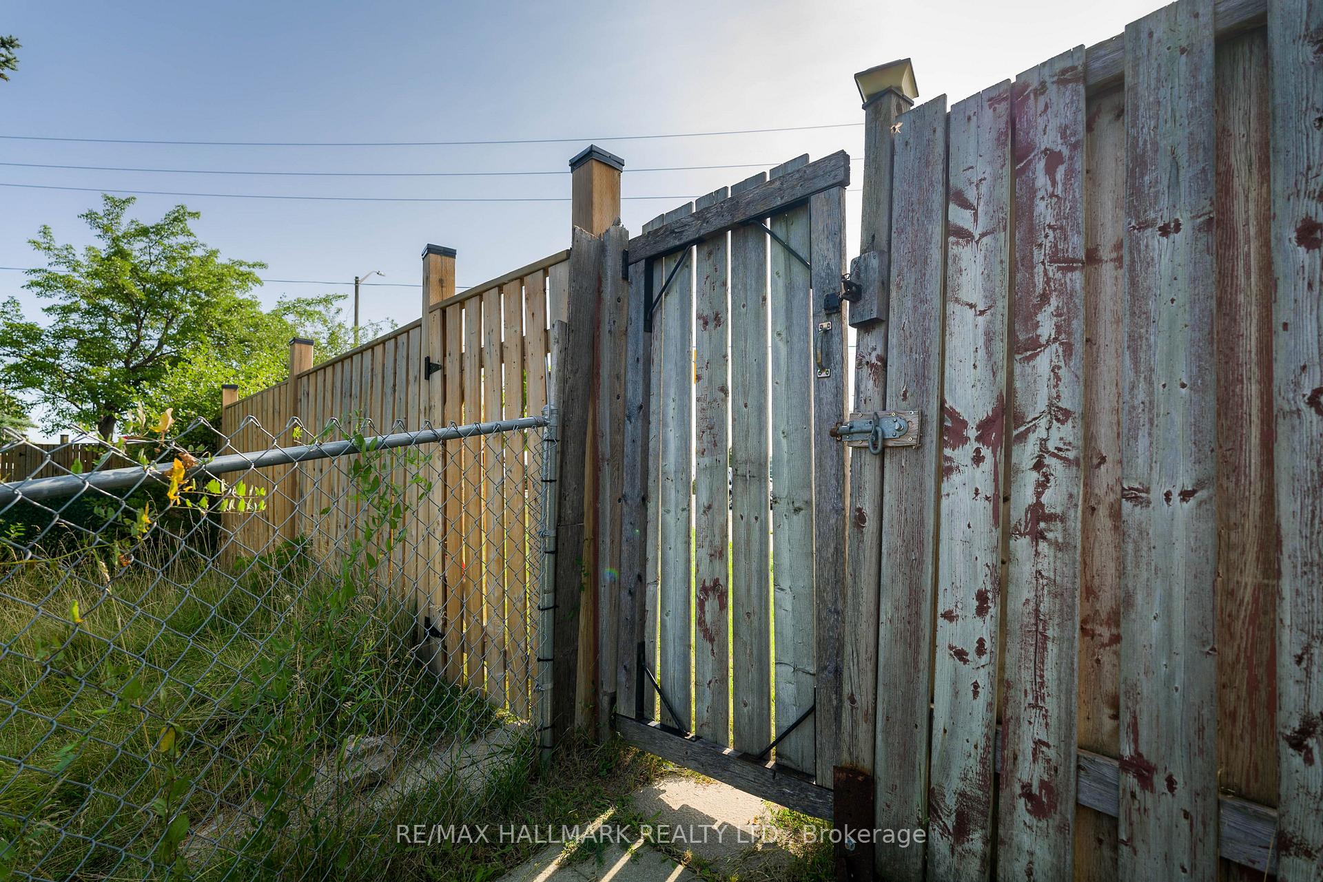Photo 21 of 27 Keyworth Trail, Scarborough, Agincourt South-Malvern West — HOMEH