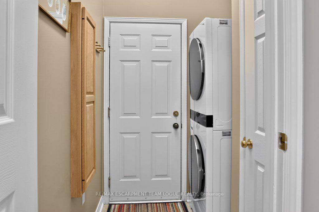 Photo 25 of Unit 8, 4400 Millcroft Park Drive, Burlington, Rose — HOMEH