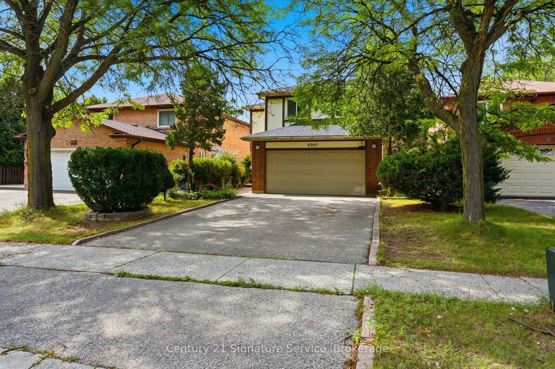 Photo 2 of 4265 Tea Garden Circle, Mississauga, Creditview — HOMEH