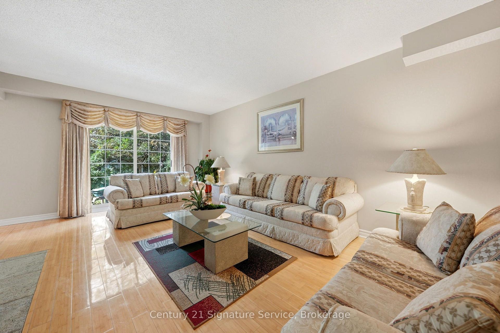 Photo 7 of 4265 Tea Garden Circle, Mississauga, Creditview — HOMEH