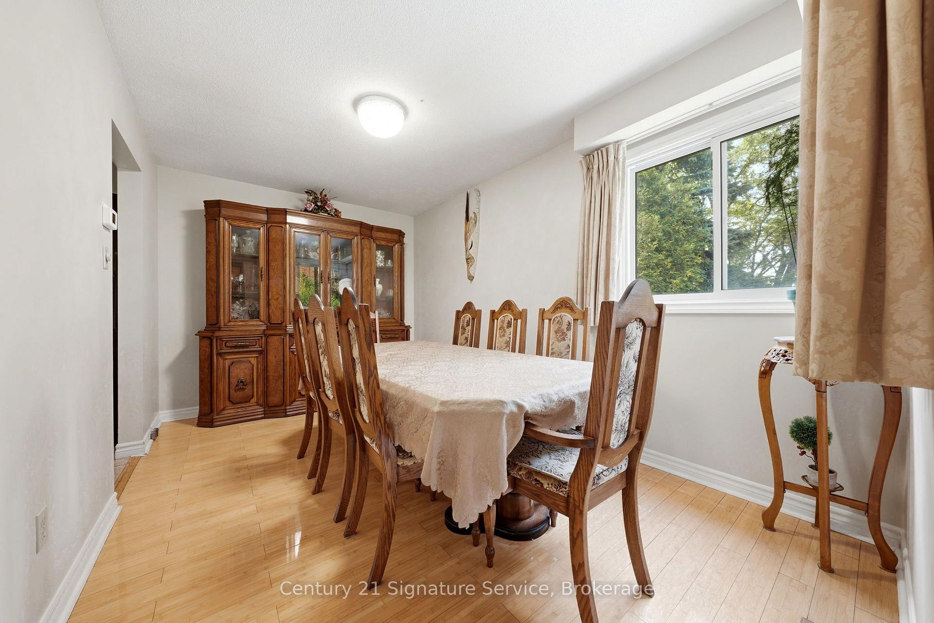 Photo 12 of 4265 Tea Garden Circle, Mississauga, Creditview — HOMEH