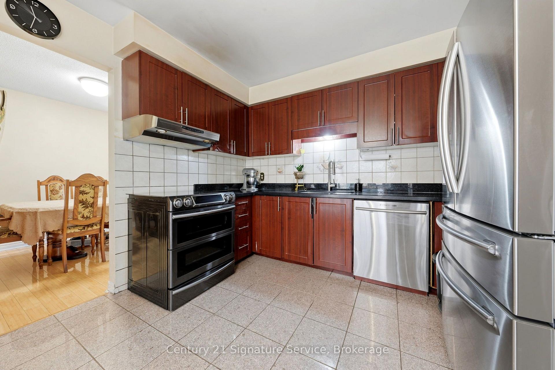Photo 14 of 4265 Tea Garden Circle, Mississauga, Creditview — HOMEH
