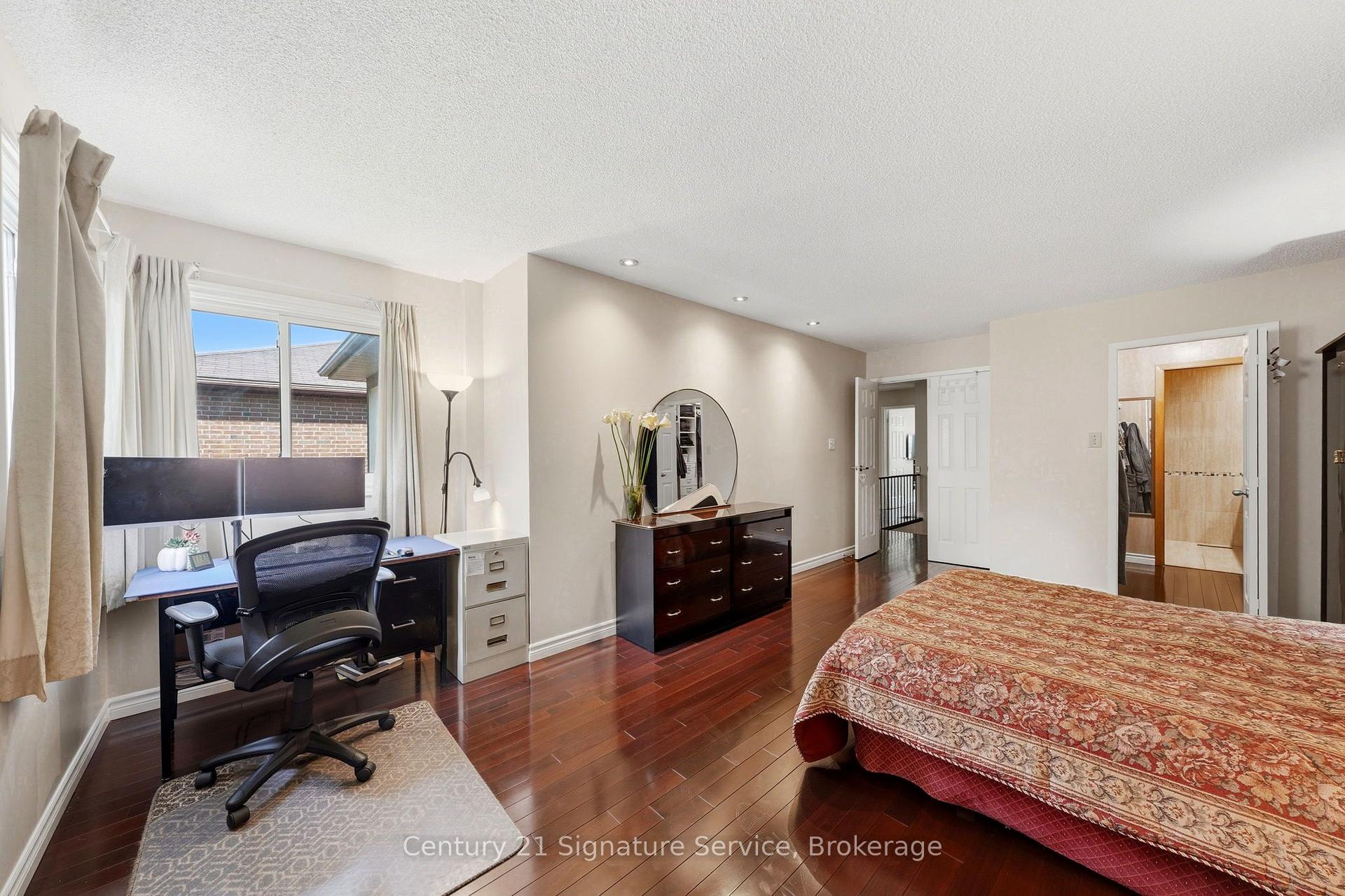 Photo 21 of 4265 Tea Garden Circle, Mississauga, Creditview — HOMEH