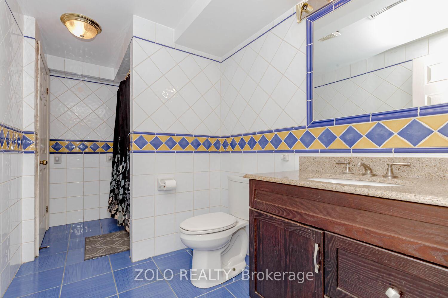 Photo 16 of 1474 Rosemanor Drive, Mississauga, East Credit — HOMEH
