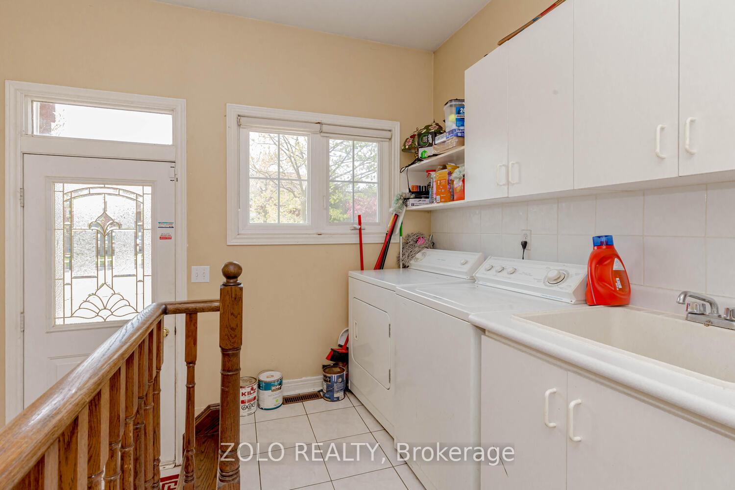 Photo 19 of 1474 Rosemanor Drive, Mississauga, East Credit — HOMEH
