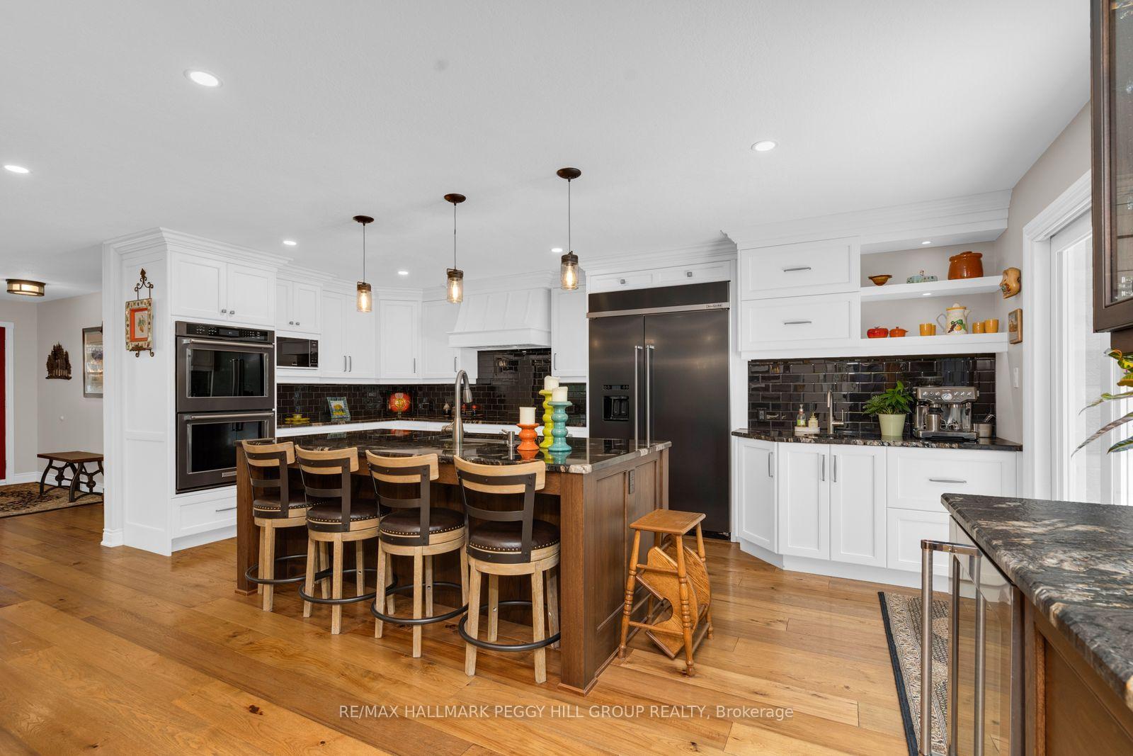 Photo 4 of 6 Maplehill Drive, Oro-Medonte, Rural Oro-Medonte — HOMEH