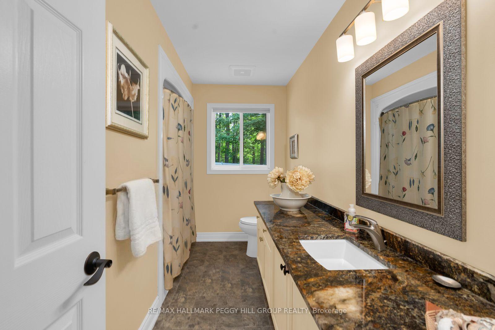 Photo 12 of 6 Maplehill Drive, Oro-Medonte, Rural Oro-Medonte — HOMEH