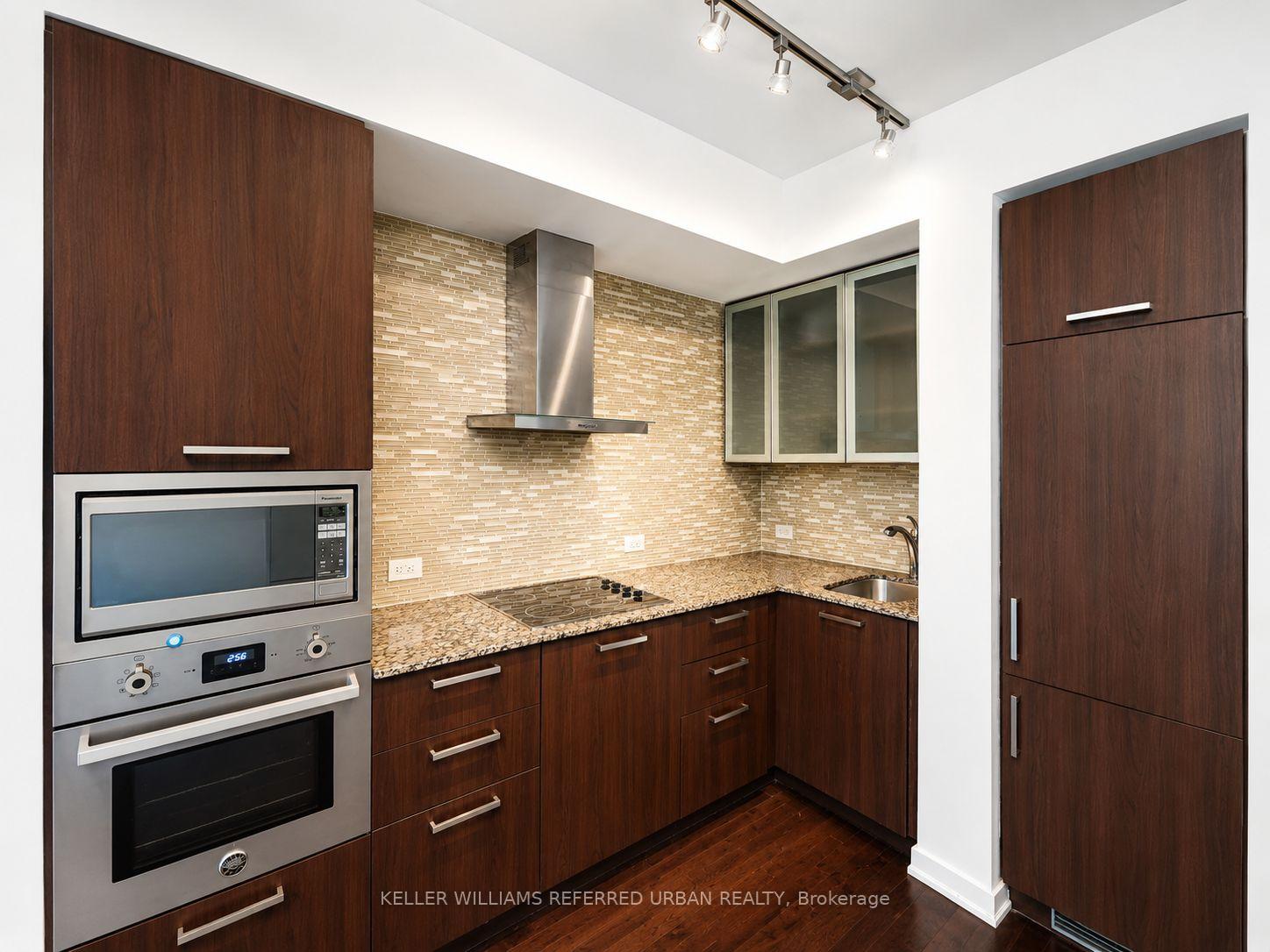 Photo 4 of Unit 4309, 14 York Street, Toronto, Waterfront Communities — HOMEH
