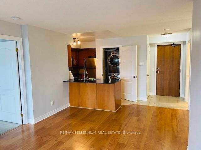 Photo 11 of Unit 902, 50 Disera Drive, Vaughan, Beverley Glen — HOMEH