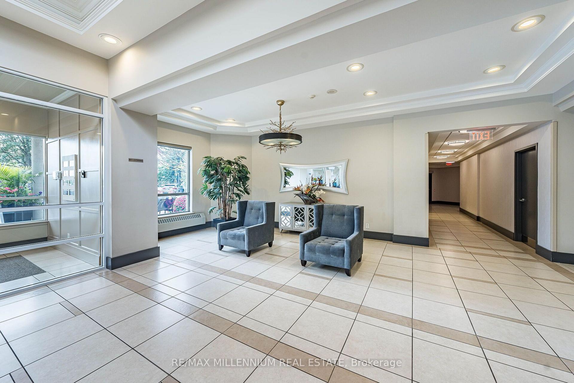 Photo 12 of Unit 902, 50 Disera Drive, Vaughan, Beverley Glen — HOMEH
