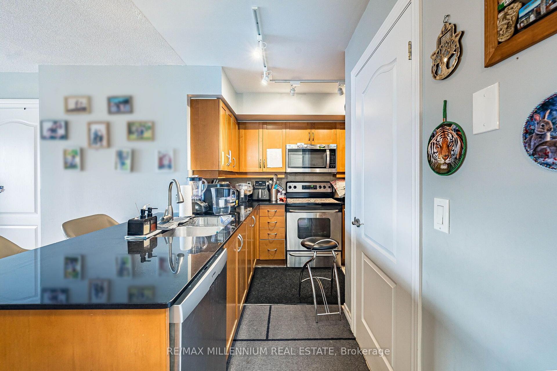 Photo 24 of Unit 902, 50 Disera Drive, Vaughan, Beverley Glen — HOMEH