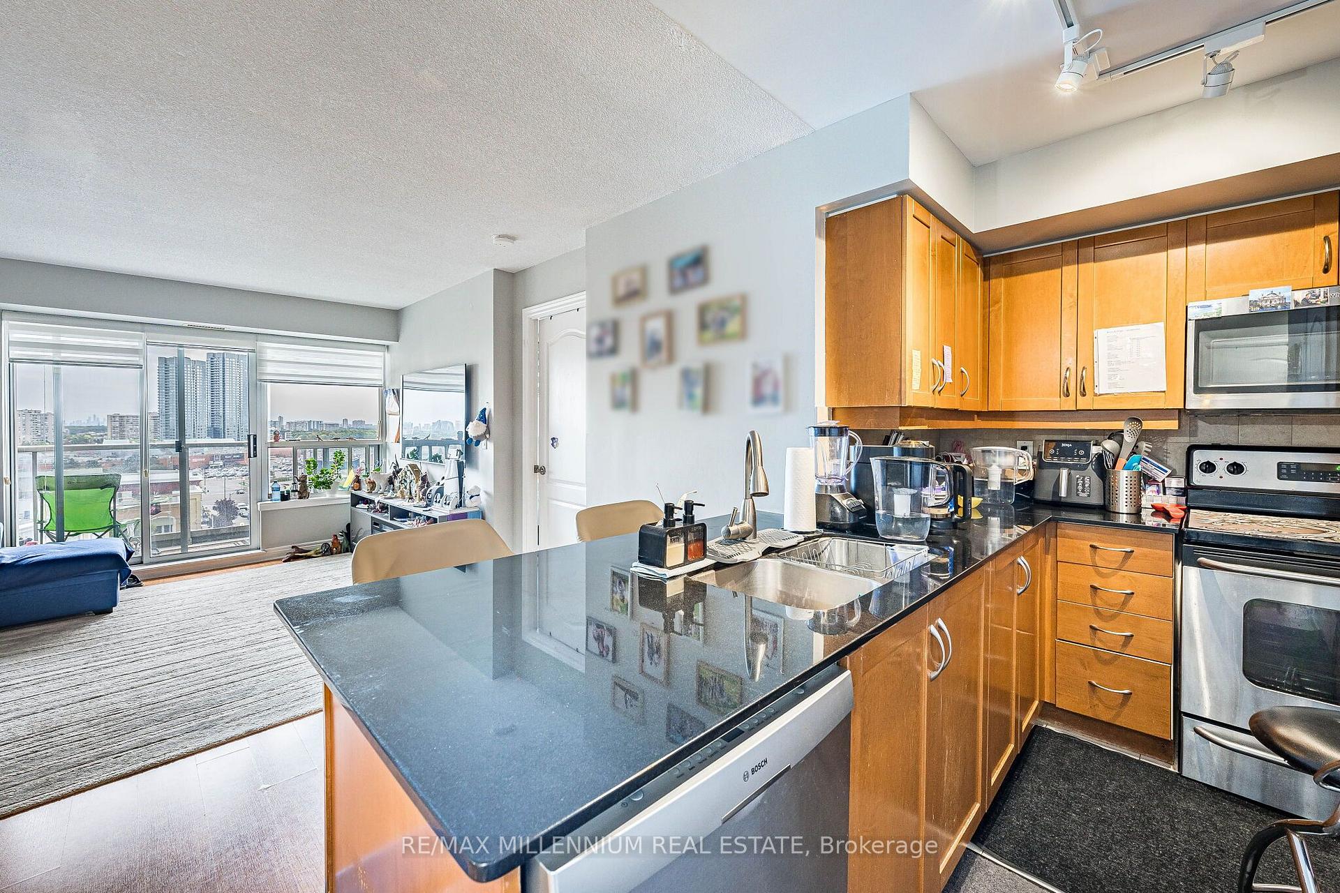 Photo 30 of Unit 902, 50 Disera Drive, Vaughan, Beverley Glen — HOMEH