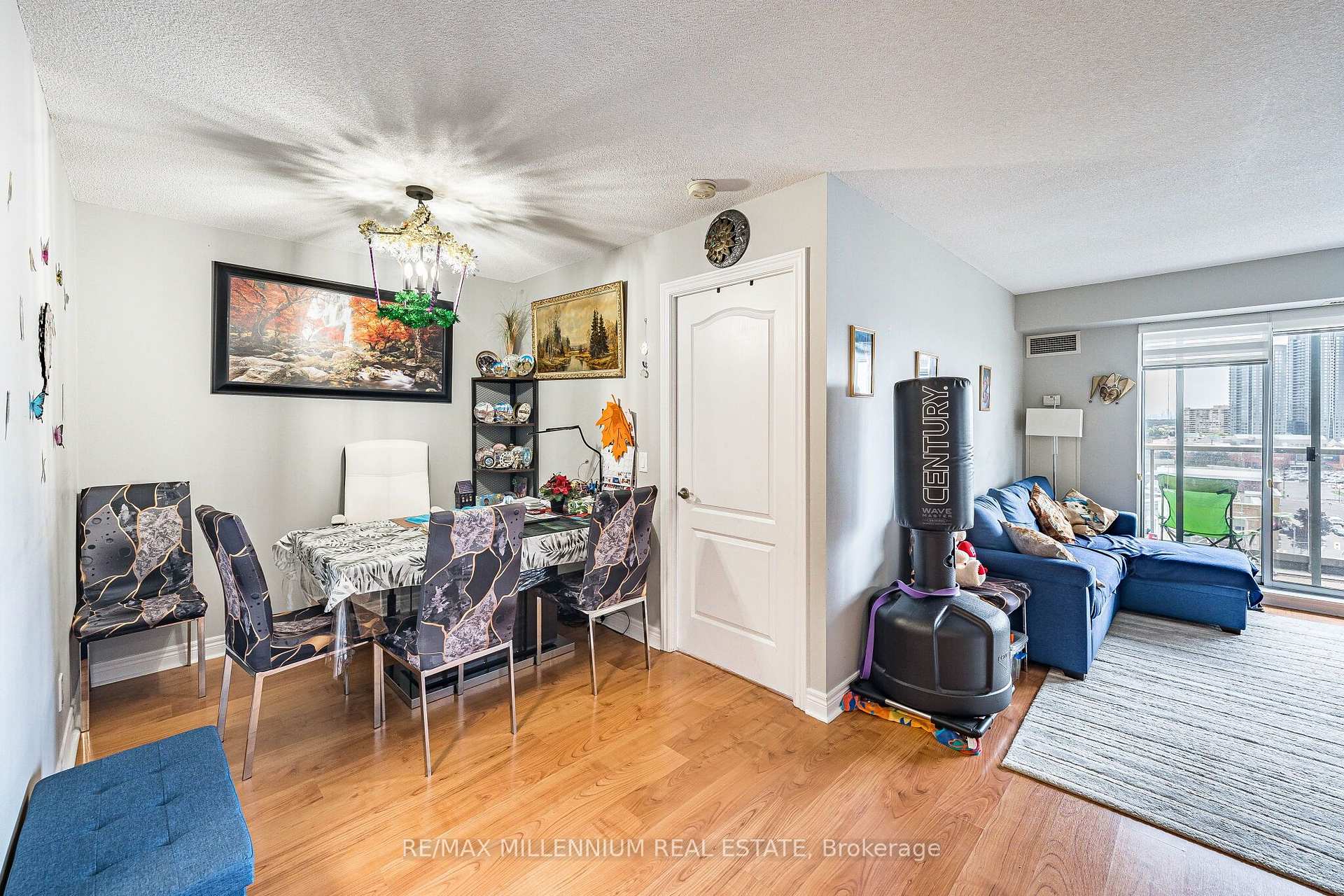 Photo 51 of Unit 902, 50 Disera Drive, Vaughan, Beverley Glen — HOMEH