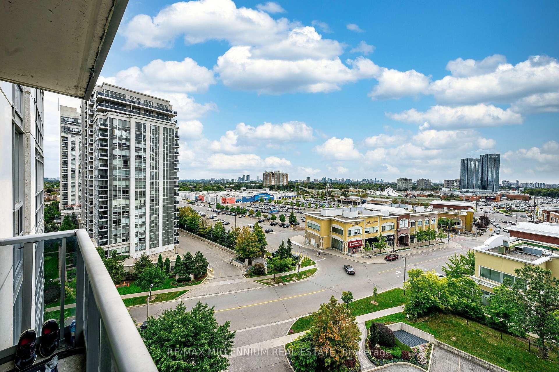Photo 67 of Unit 902, 50 Disera Drive, Vaughan, Beverley Glen — HOMEH