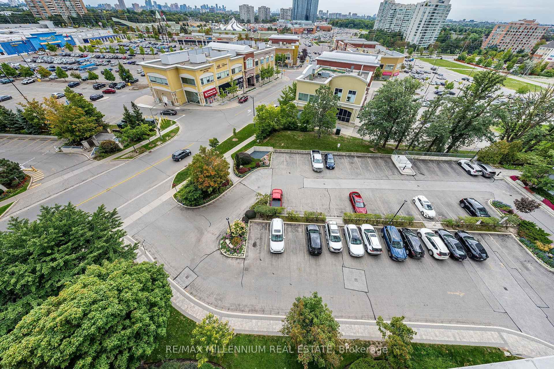 Photo 70 of Unit 902, 50 Disera Drive, Vaughan, Beverley Glen — HOMEH