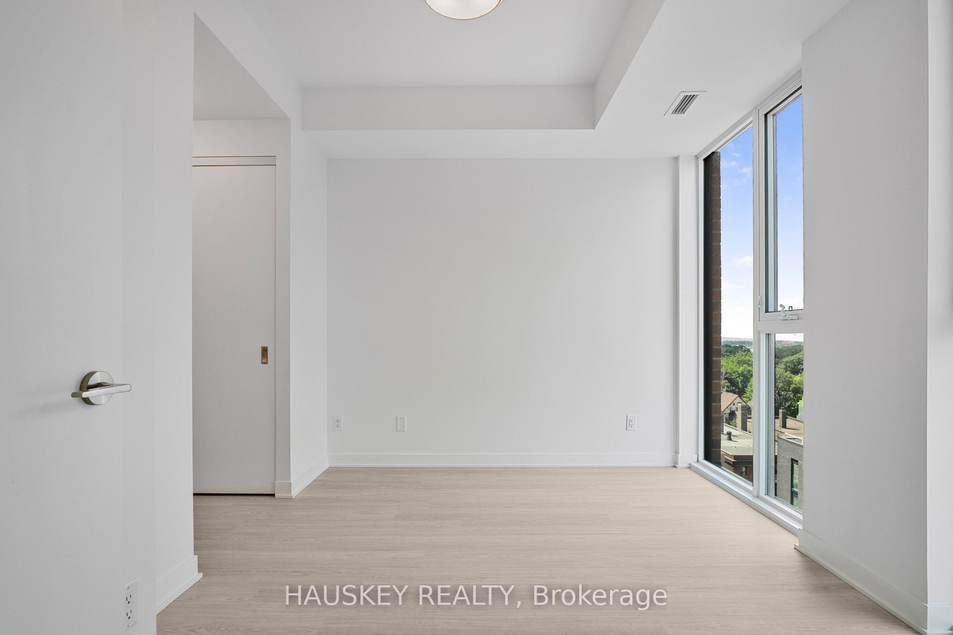 Photo 15 of Unit 1001, 185 Alberta Avenue, Toronto, Oakwood Village — HOMEH