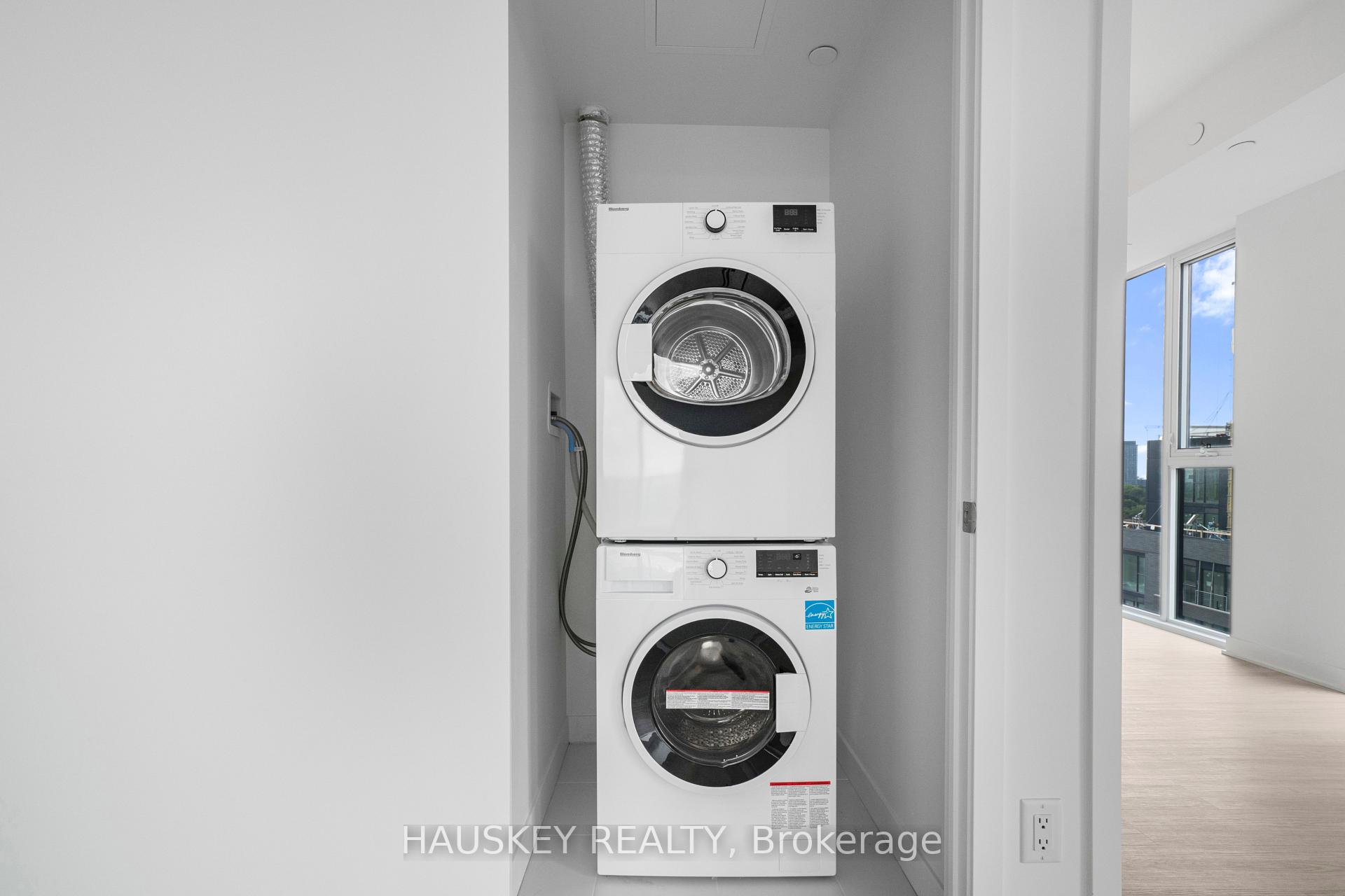 Photo 22 of Unit 1001, 185 Alberta Avenue, Toronto, Oakwood Village — HOMEH