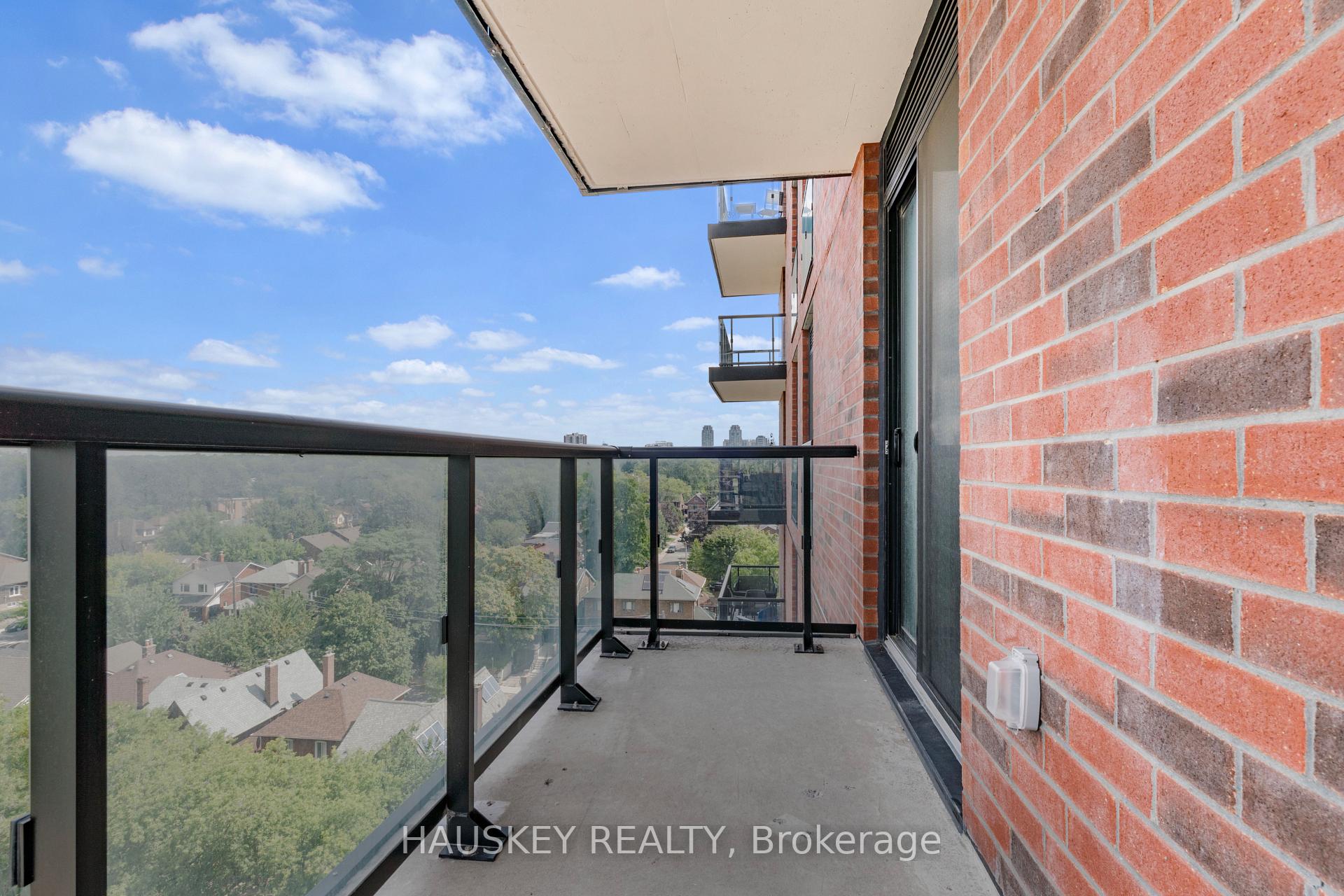 Photo 23 of Unit 1001, 185 Alberta Avenue, Toronto, Oakwood Village — HOMEH