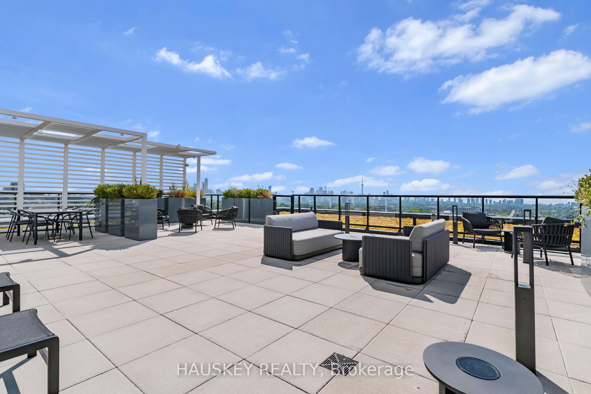 Photo 29 of Unit 1001, 185 Alberta Avenue, Toronto, Oakwood Village — HOMEH