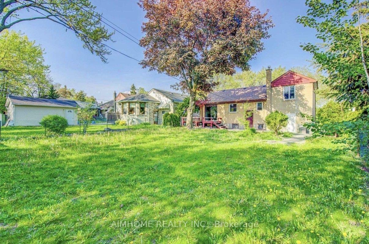 Photo 20 of 32 Lauralynn Crescent, Scarborough, Agincourt South-Malvern West — HOMEH
