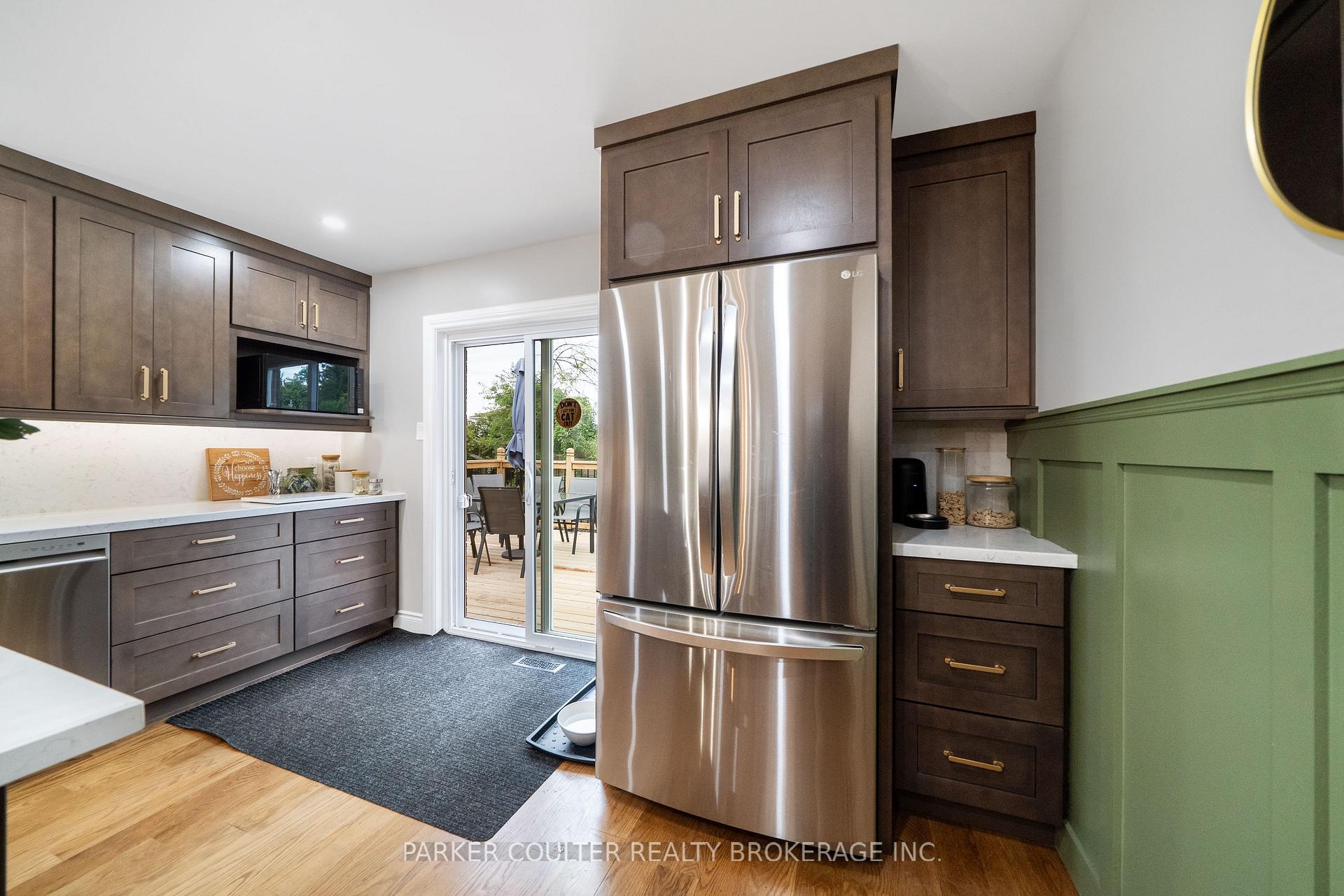 Photo 17 of 363 Emms Drive, Barrie, Holly — HOMEH