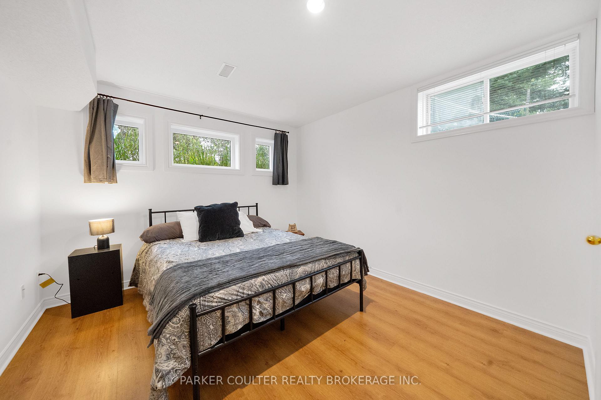 Photo 30 of 363 Emms Drive, Barrie, Holly — HOMEH