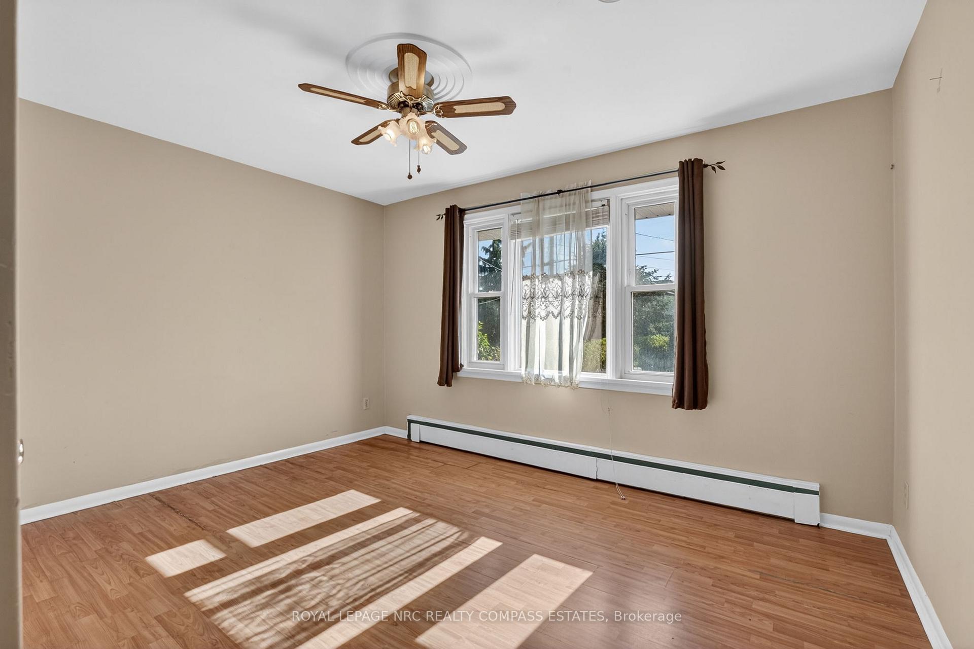 Photo 21 of 6709 Montrose Road, Niagara Falls, West Wood — HOMEH