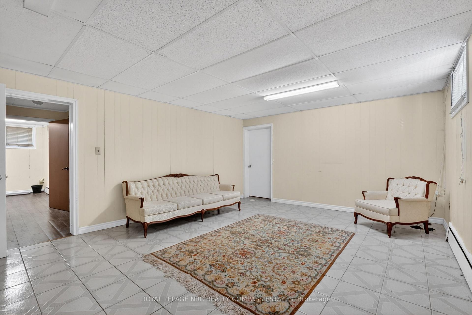 Photo 25 of 6709 Montrose Road, Niagara Falls, West Wood — HOMEH