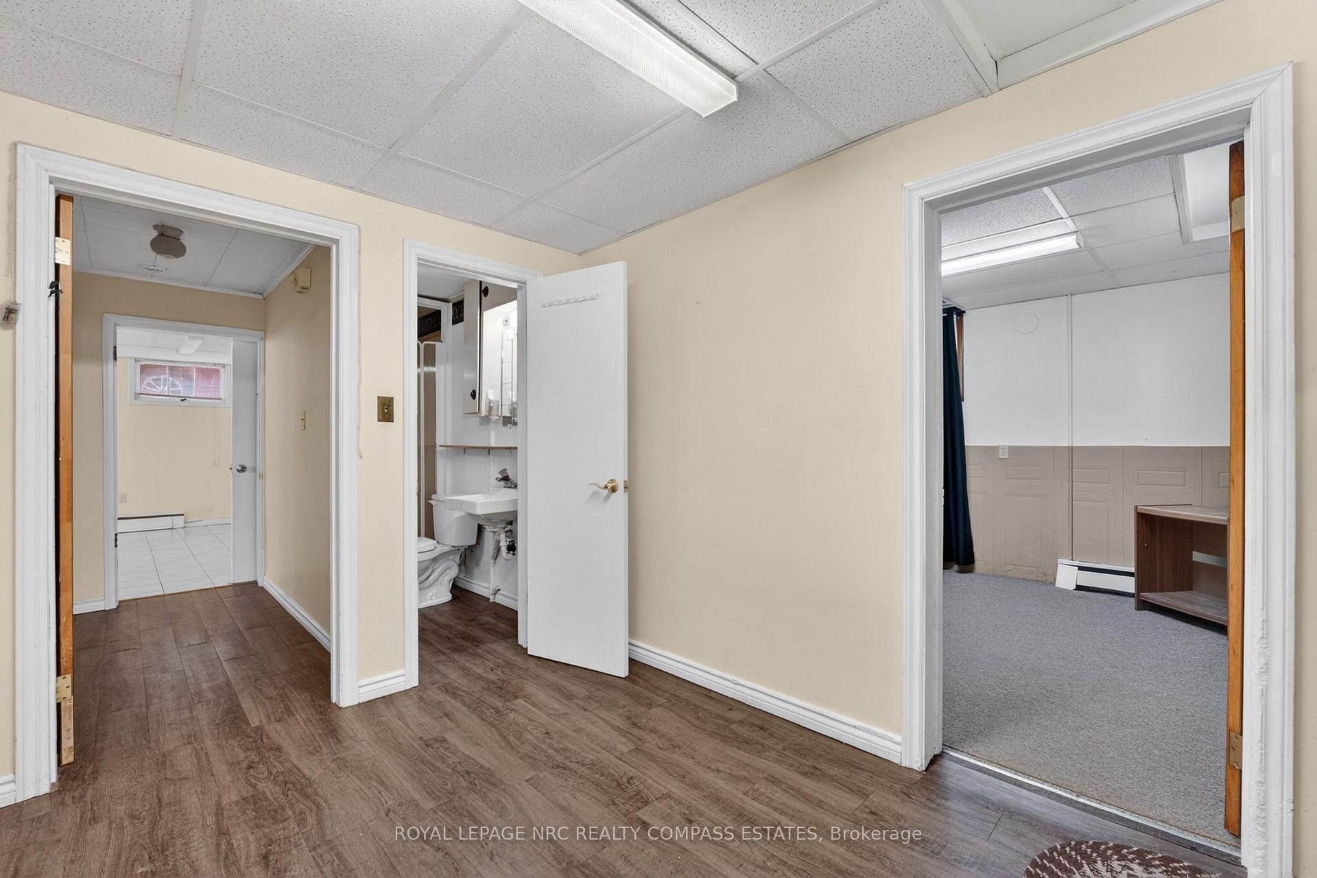 Photo 31 of 6709 Montrose Road, Niagara Falls, West Wood — HOMEH