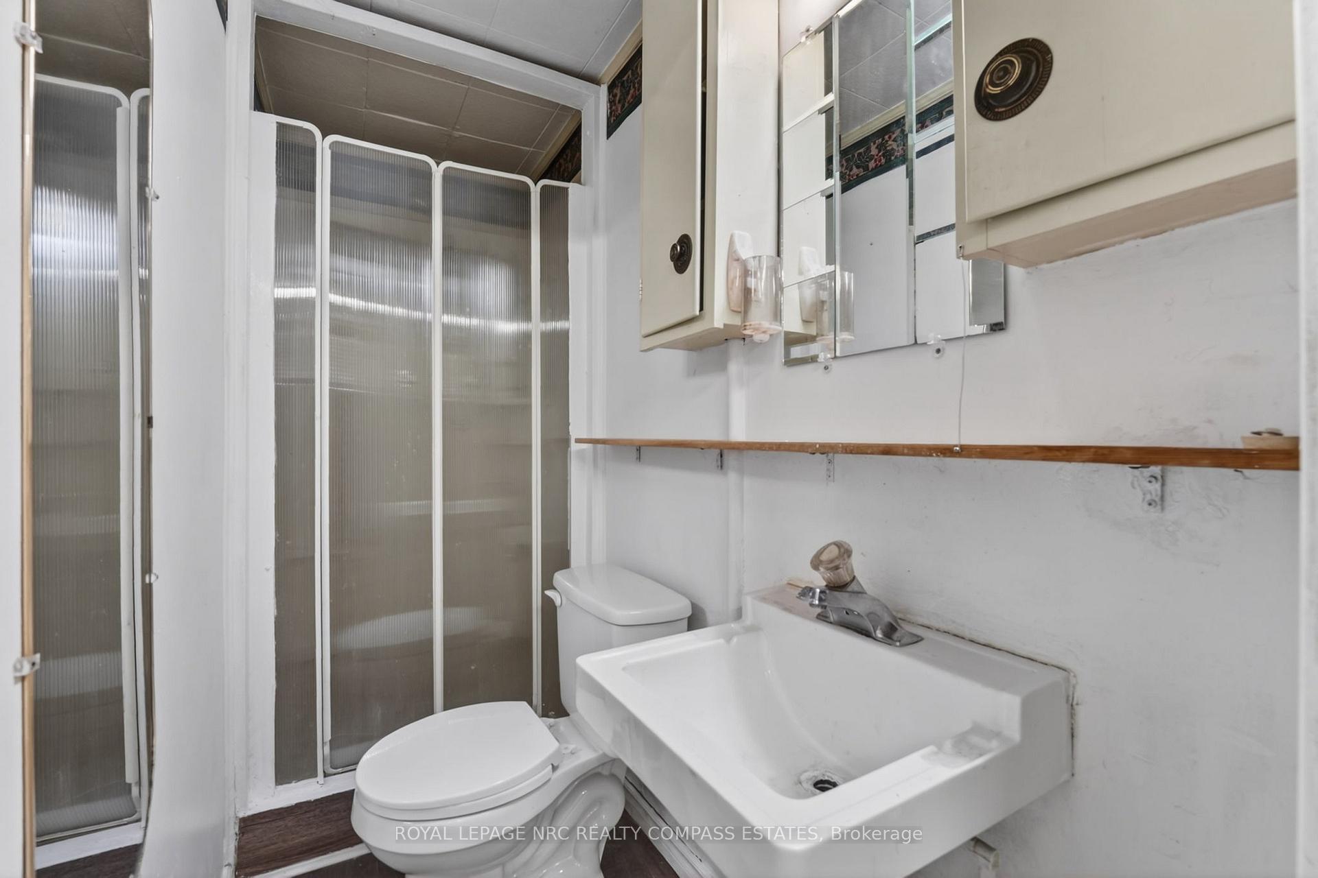 Photo 33 of 6709 Montrose Road, Niagara Falls, West Wood — HOMEH