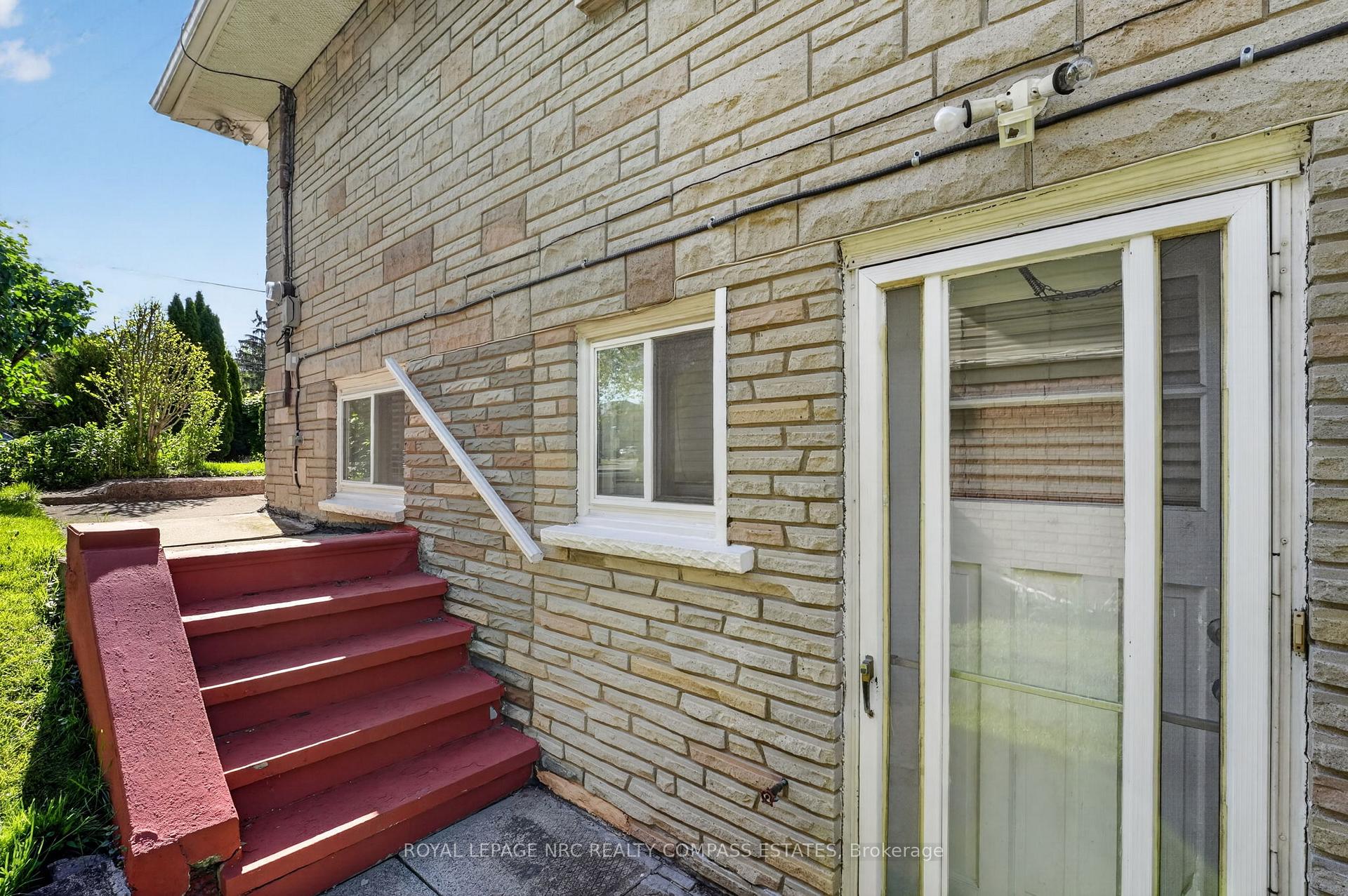 Photo 41 of 6709 Montrose Road, Niagara Falls, West Wood — HOMEH