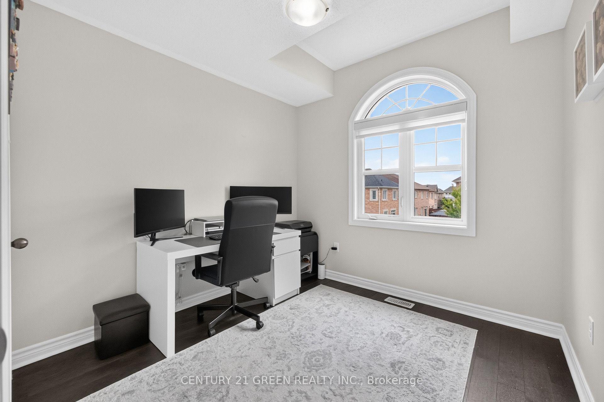 Photo 15 of 27 Padbury Trail, Brampton, Northwest Brampton — HOMEH