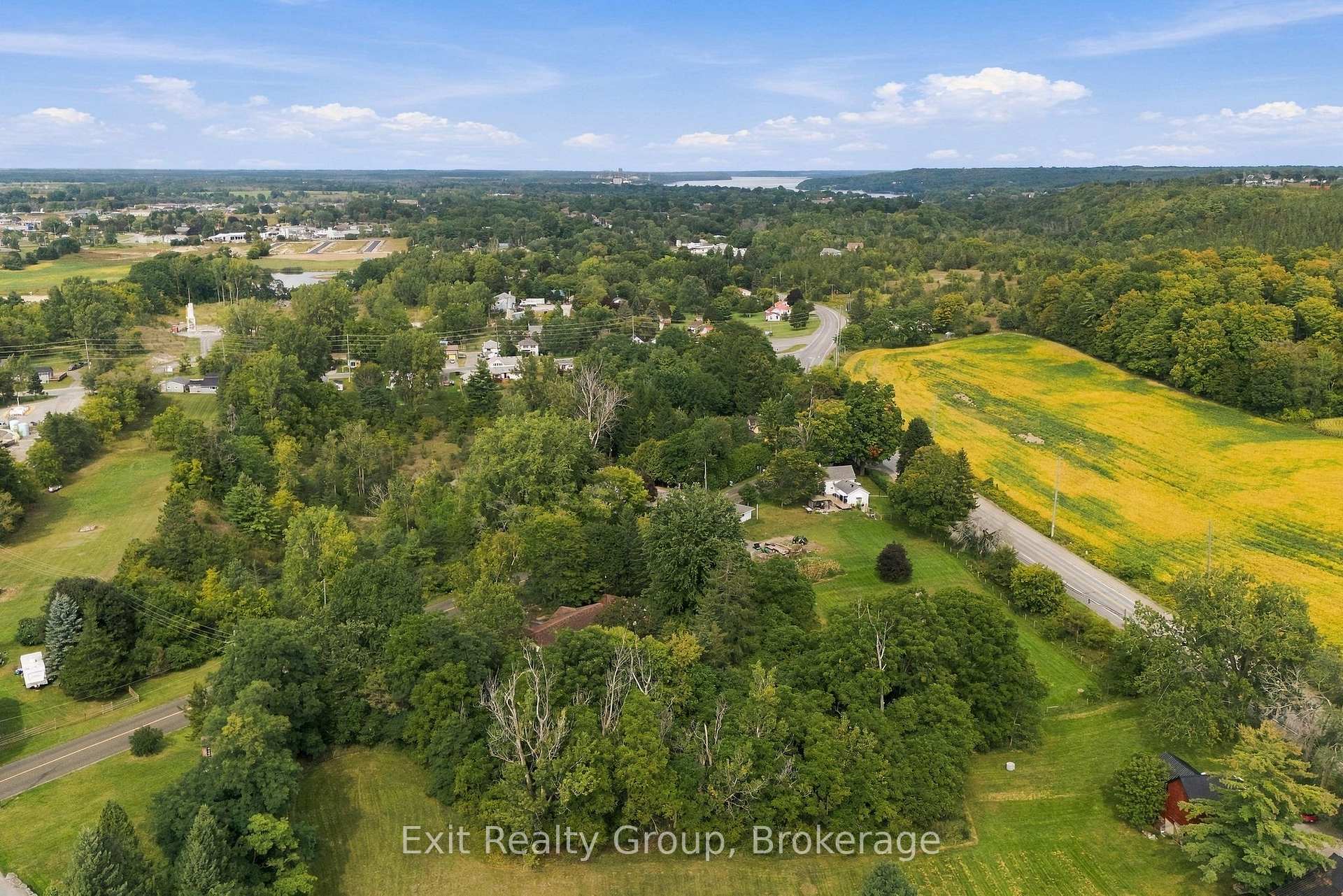 Photo 2 of 31 Ridge Road, Prince Edward County, Hallowell Ward — HOMEH