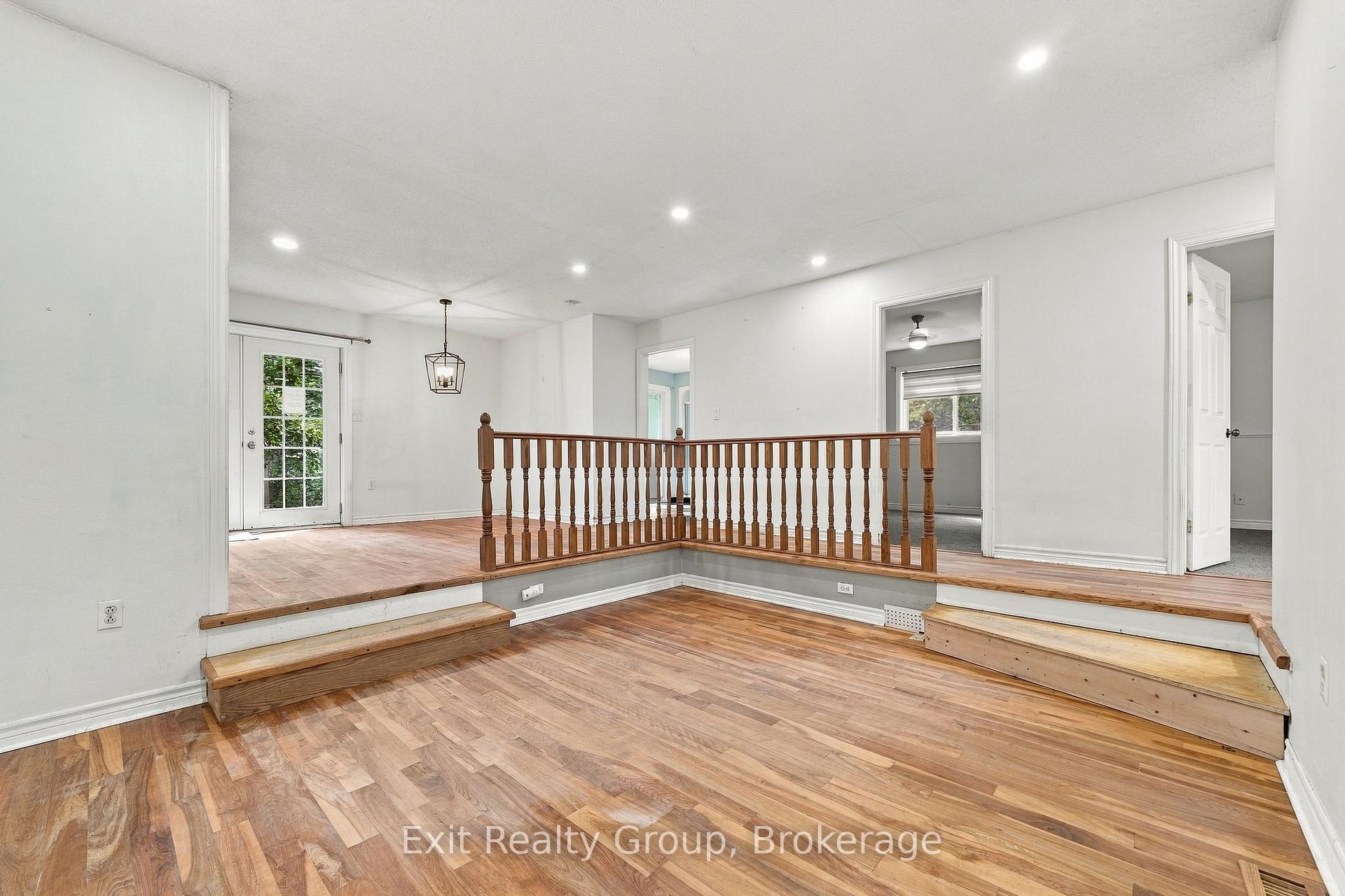 Photo 10 of 31 Ridge Road, Prince Edward County, Hallowell Ward — HOMEH