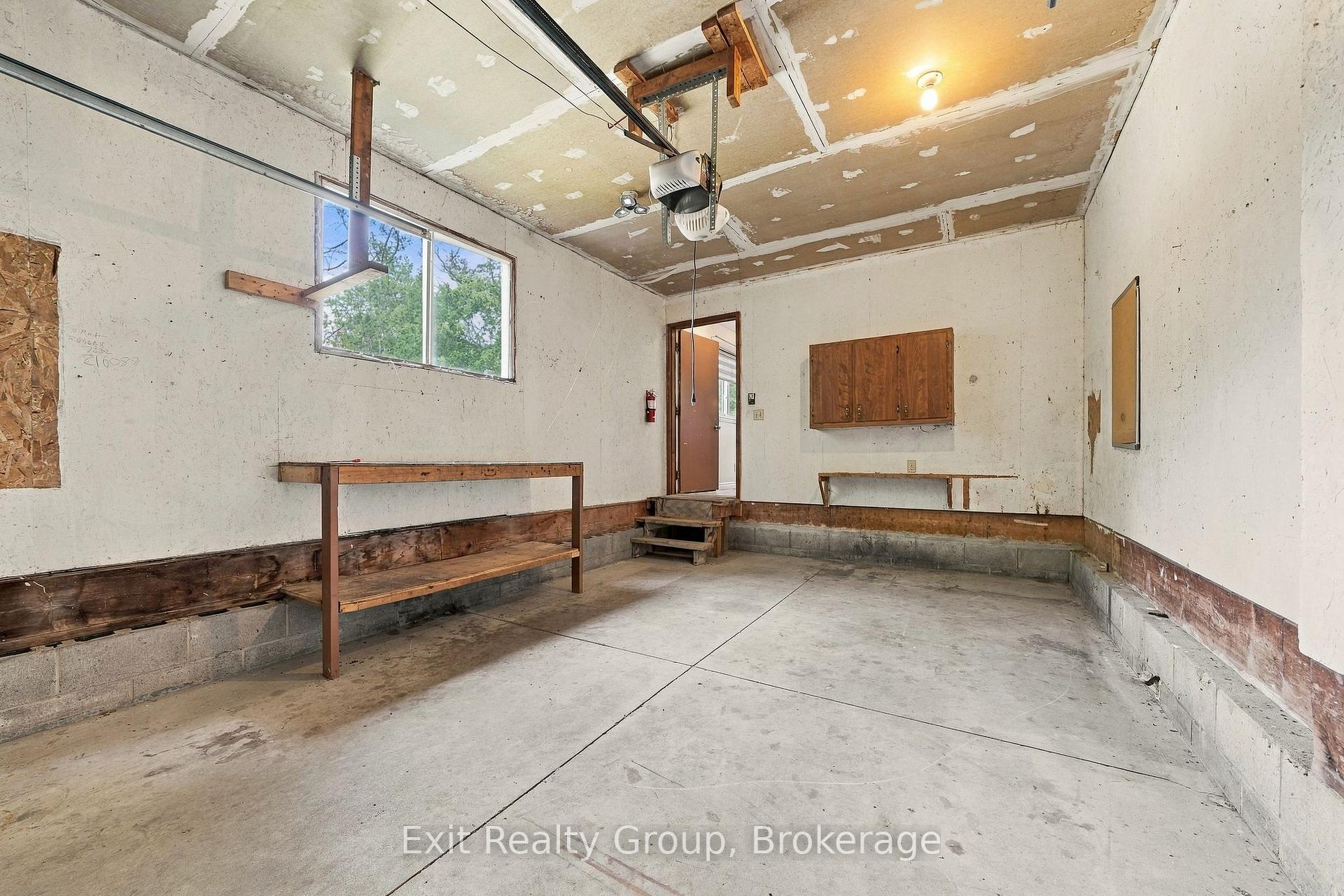Photo 25 of 31 Ridge Road, Prince Edward County, Hallowell Ward — HOMEH