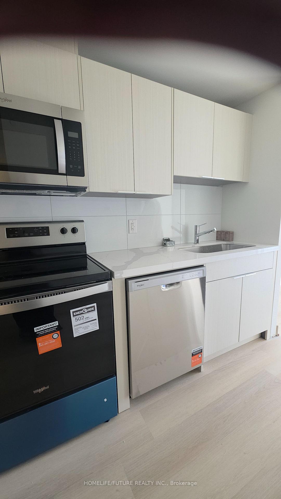 Photo 8 of Unit 1012, 2825 Jane Street, North York, Glenfield-Jane Heights — HOMEH