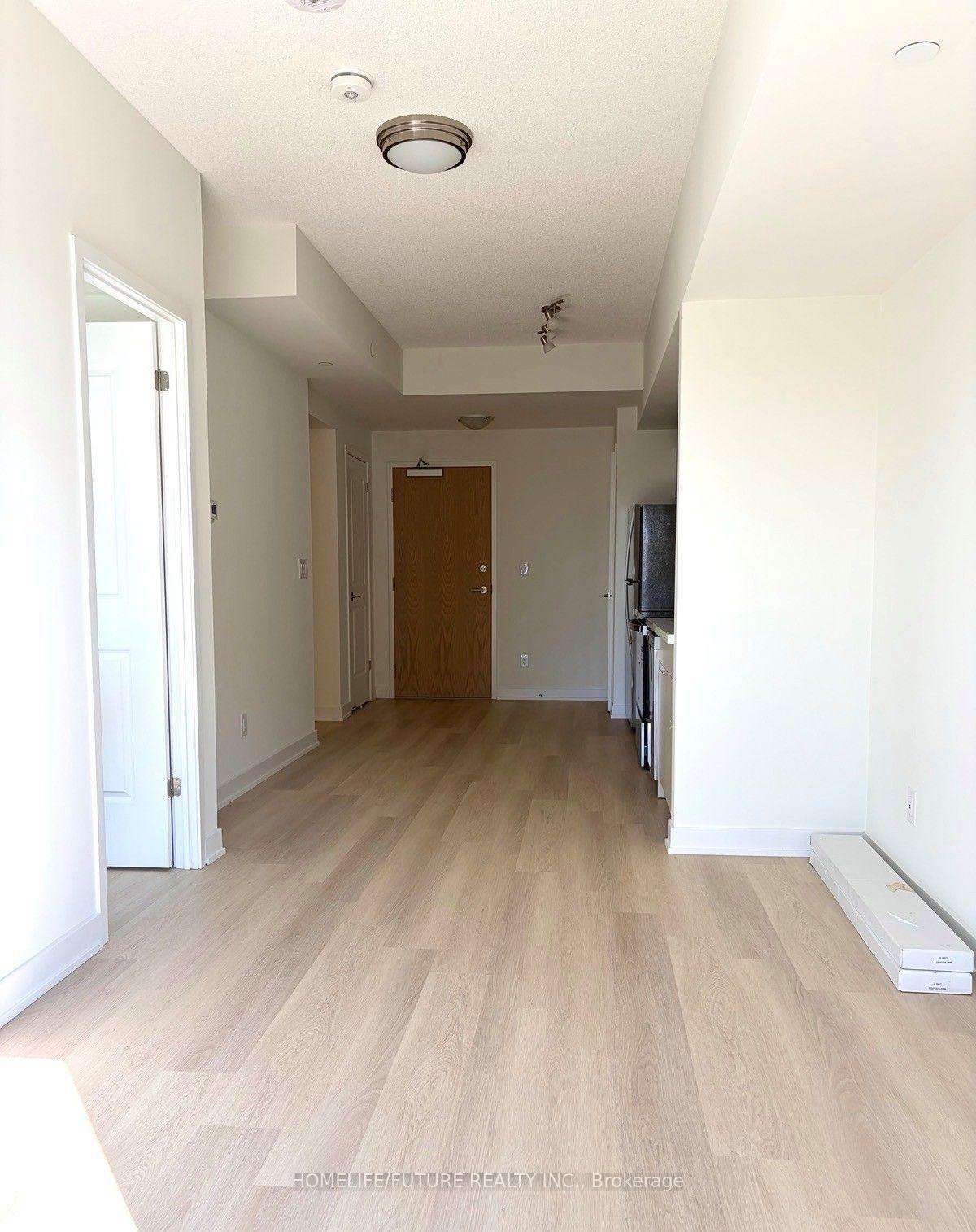 Photo 9 of Unit 1012, 2825 Jane Street, North York, Glenfield-Jane Heights — HOMEH
