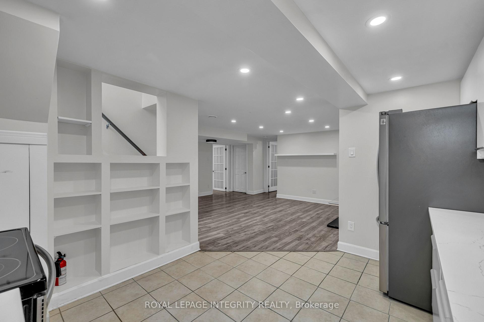 Photo 7 of 924 Rex Avenue, Ottawa, McKellar Heights — HOMEH