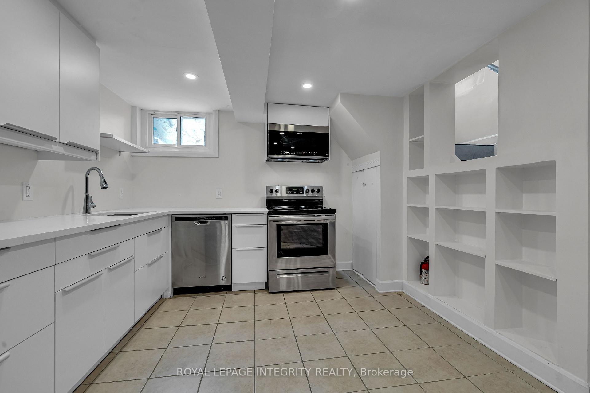Photo 9 of 924 Rex Avenue, Ottawa, McKellar Heights — HOMEH