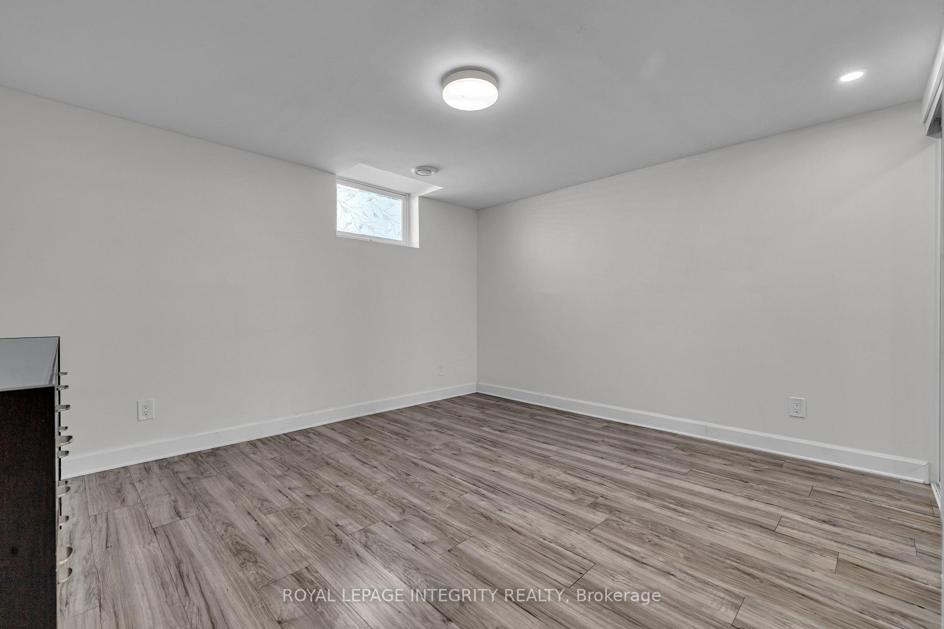 Photo 16 of 924 Rex Avenue, Ottawa, McKellar Heights — HOMEH