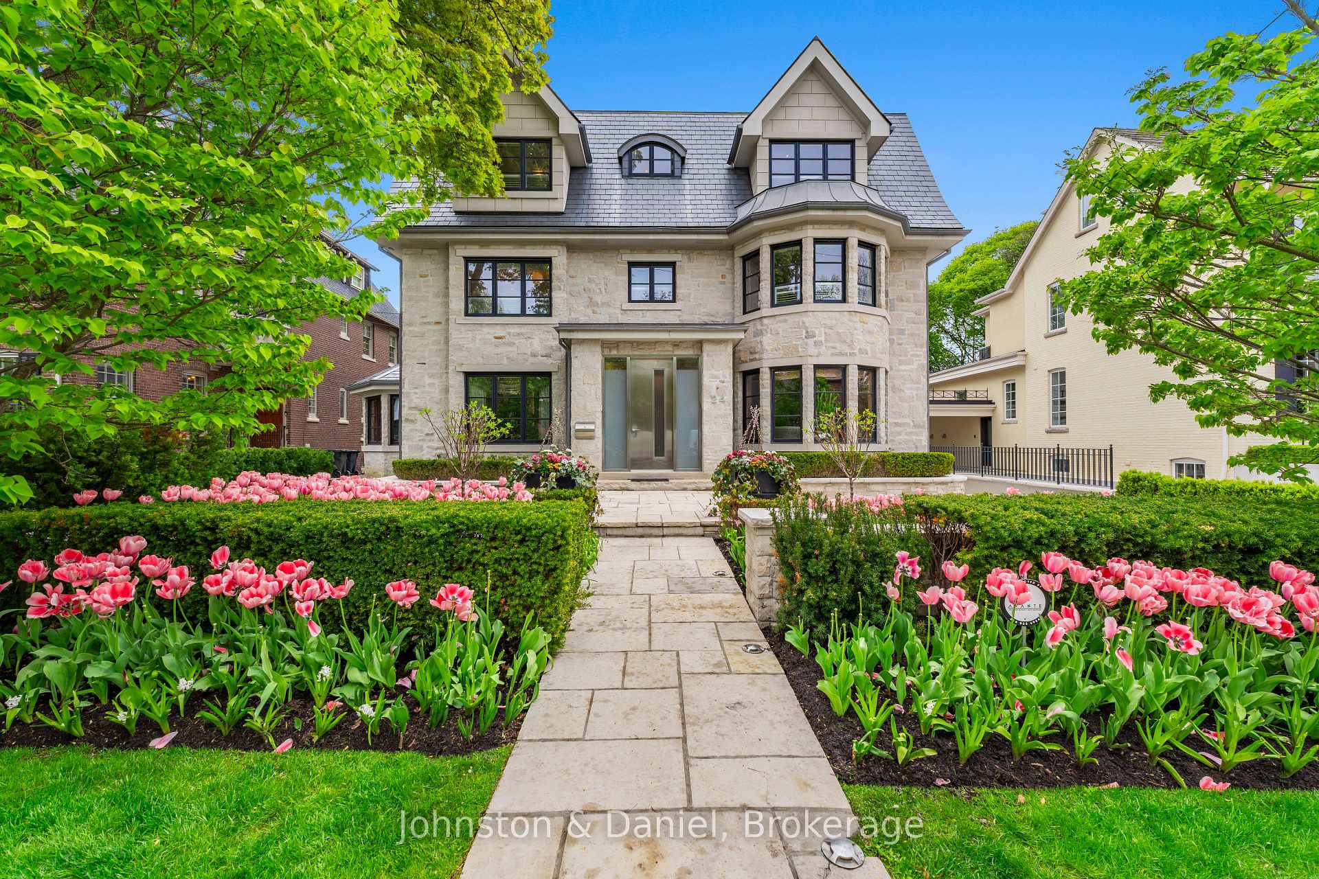 Photo 2 of 24 Glenview Avenue, Toronto, Lawrence Park South — HOMEH