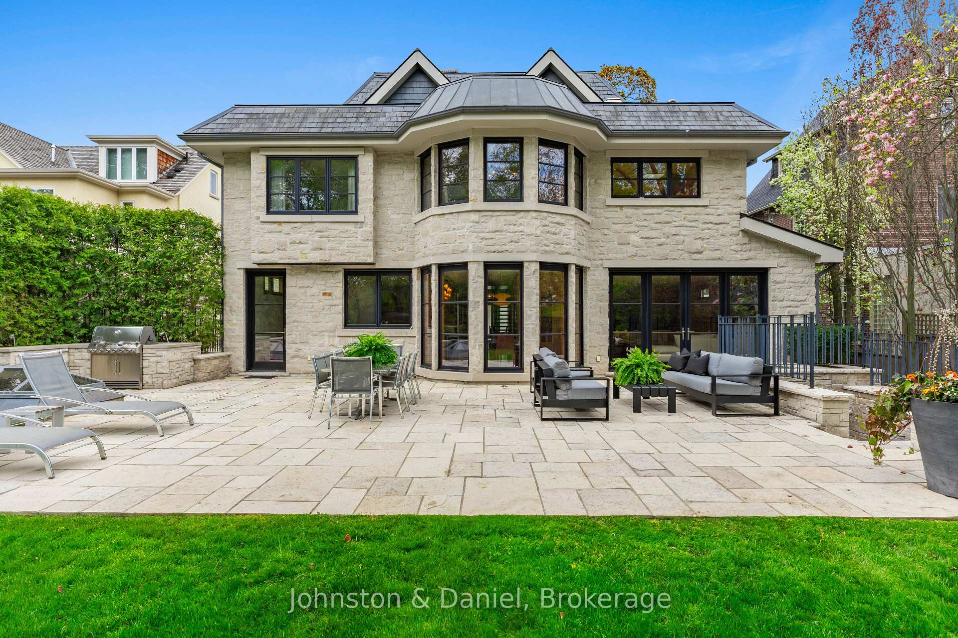 Photo 8 of 24 Glenview Avenue, Toronto, Lawrence Park South — HOMEH