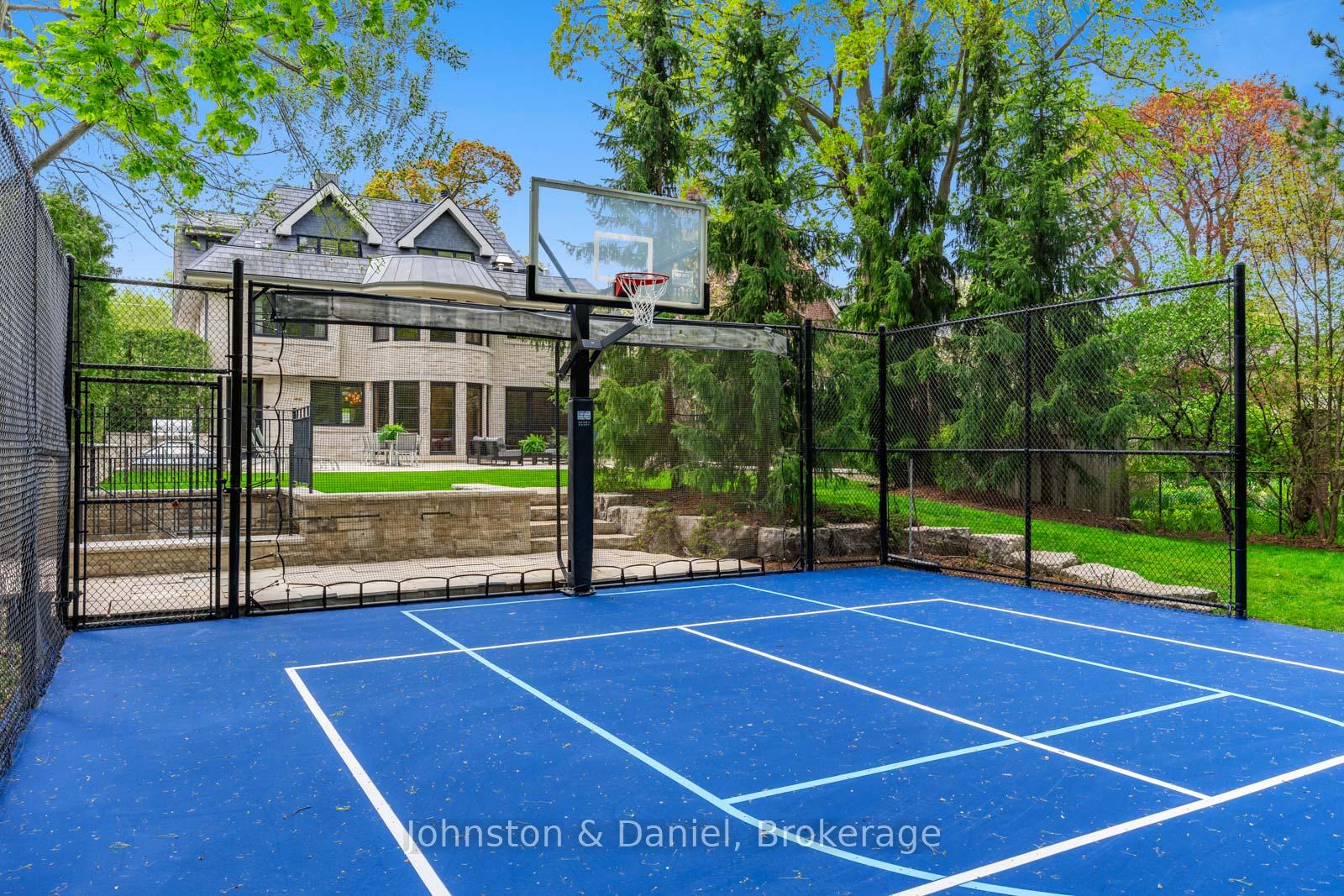 Photo 10 of 24 Glenview Avenue, Toronto, Lawrence Park South — HOMEH