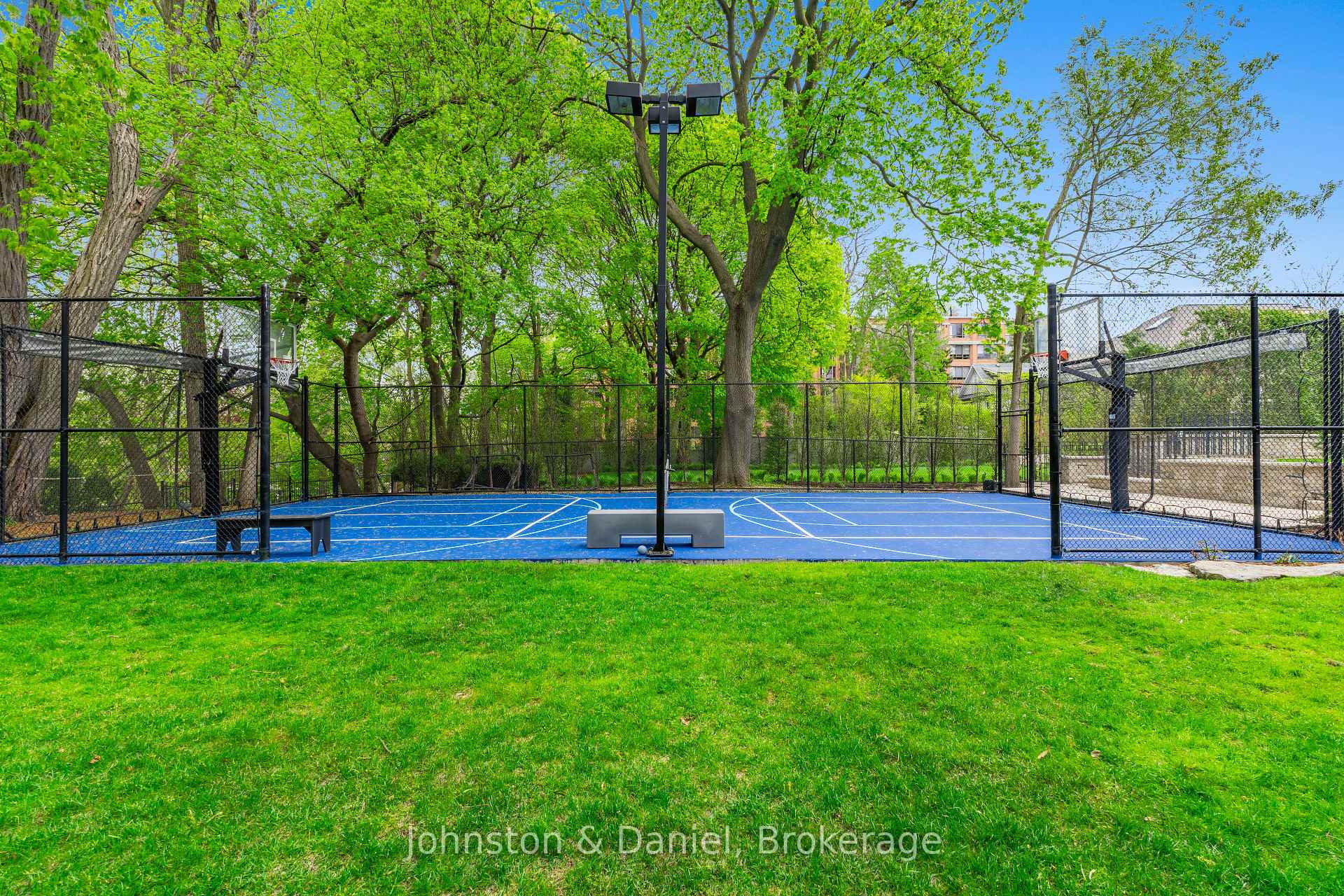 Photo 12 of 24 Glenview Avenue, Toronto, Lawrence Park South — HOMEH