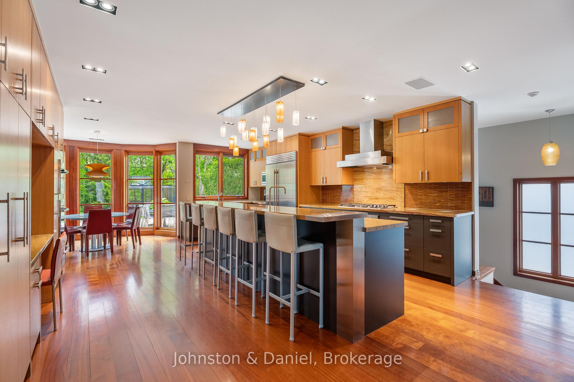 Photo 17 of 24 Glenview Avenue, Toronto, Lawrence Park South — HOMEH